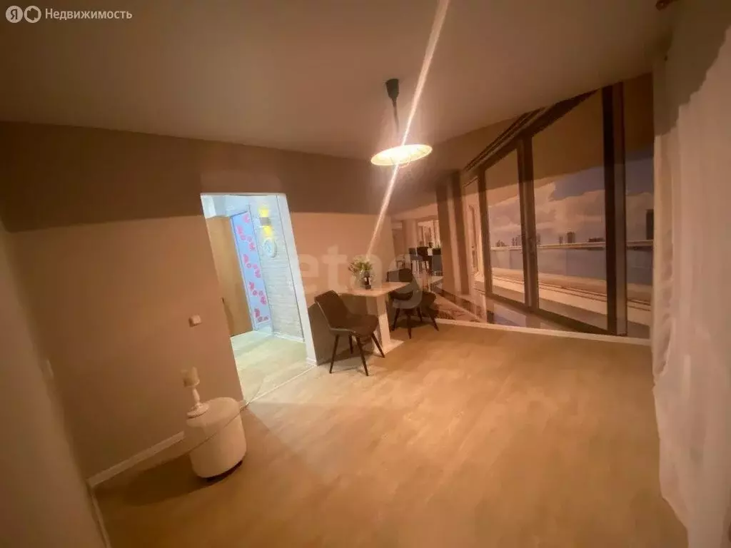 Квартира-студия: Энгельс, улица Космонавтов, 12 (19 м) - Фото 1