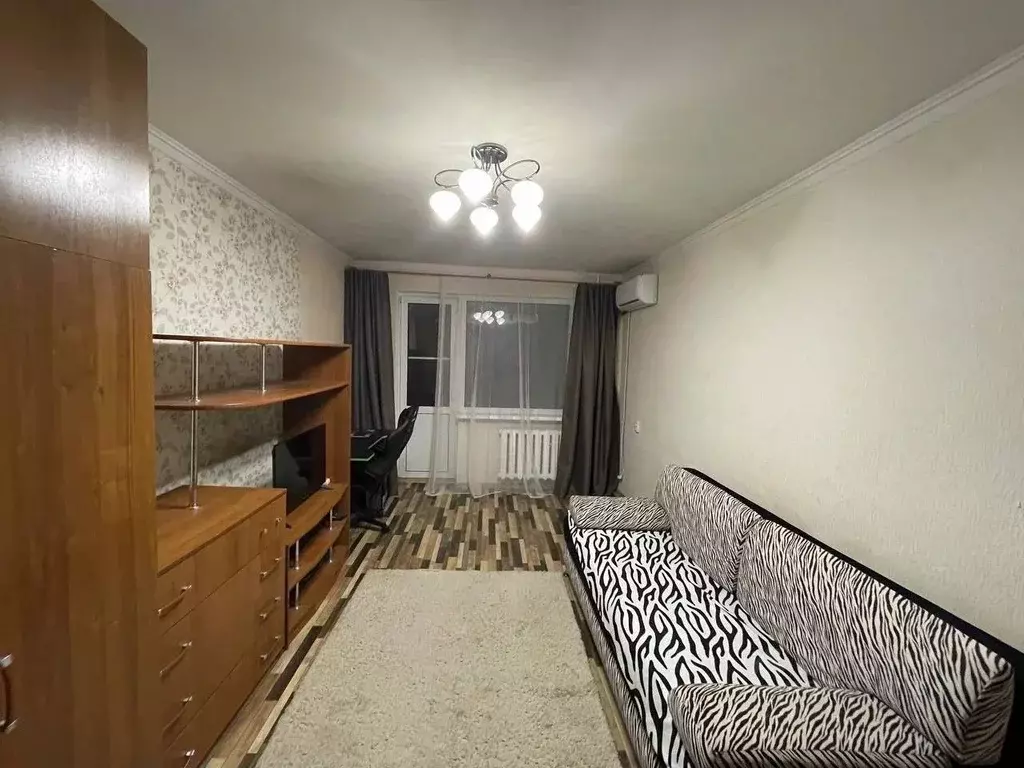 1-к кв. Волгоградская область, Волгоград бул. Энгельса, 1 (30.1 м) - Фото 1