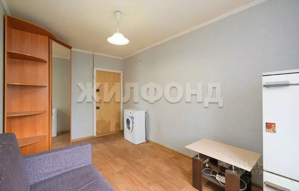 Комната Новосибирская область, Новосибирск ул. Ватутина, 43 (10.6 м) - Фото 2