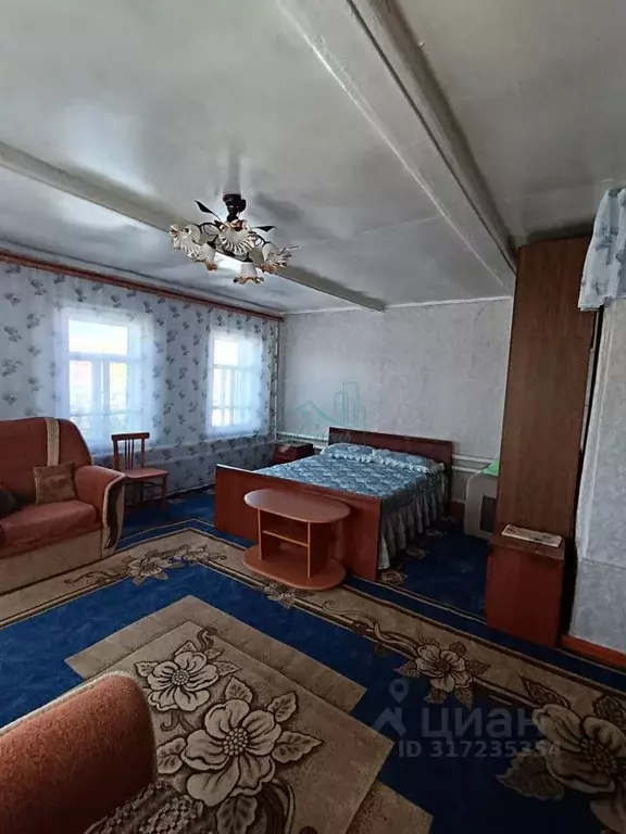 Дом в Оренбургская область, Новоорский район, Кумакский сельсовет, с. ... - Фото 1
