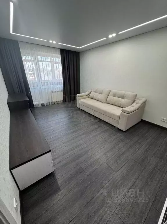 2-к кв. Белгородская область, Старый Оскол Восточный мкр, 14 (54.0 м) - Фото 1