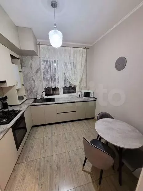 2-к. квартира, 50м, 1/2эт. - Фото 0