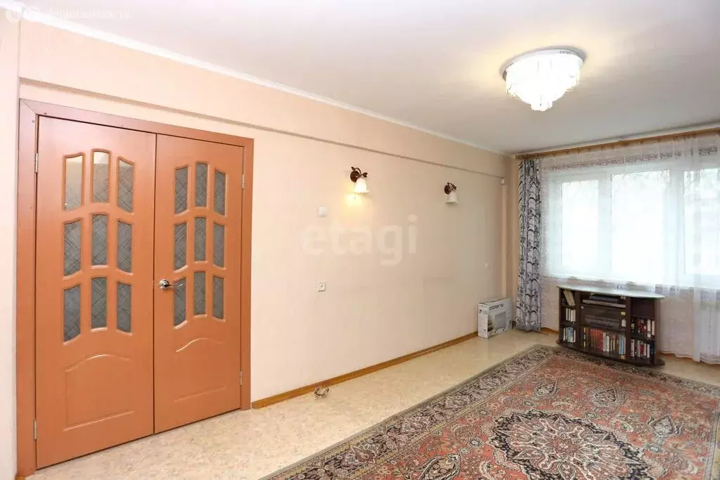 3-комнатная квартира: Ангарск, 9-й микрорайон, 100 (64.8 м) - Фото 1