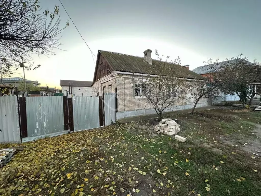 Дом в Волгоградская область, Волгоград пос. Ангарский, ул. Хуторская ... - Фото 1