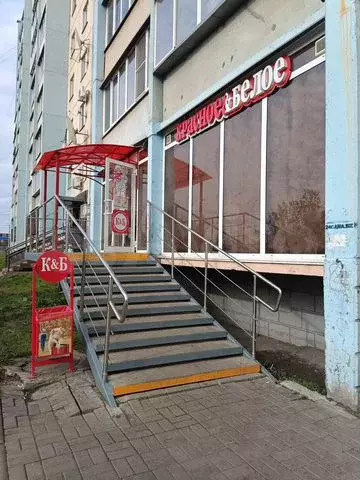 Помещение, 76.5 м с Арендатором Красное Белое - Фото 0