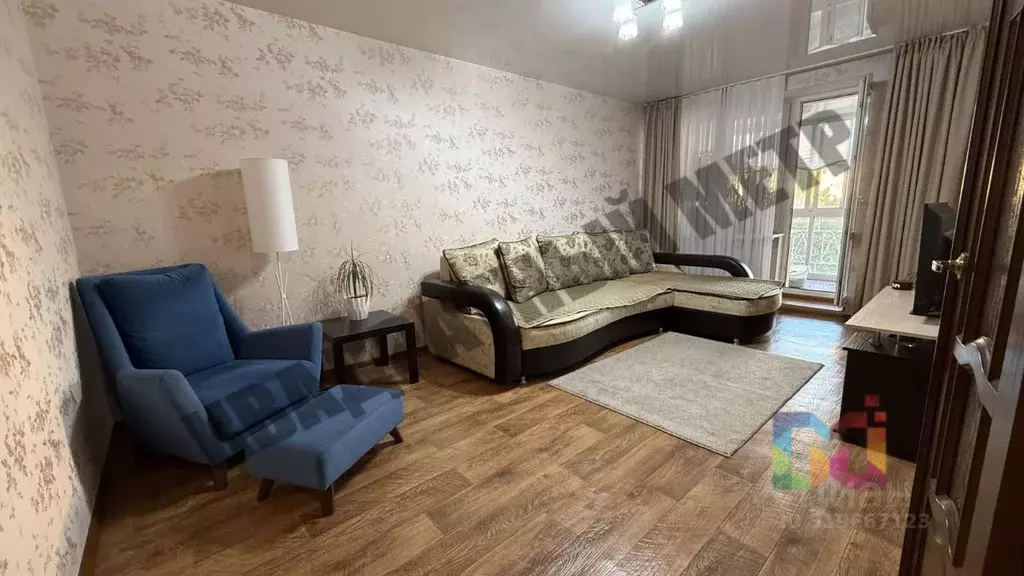 3-к кв. Калмыкия, Элиста 6-й мкр, 8 (62.99 м) - Фото 0