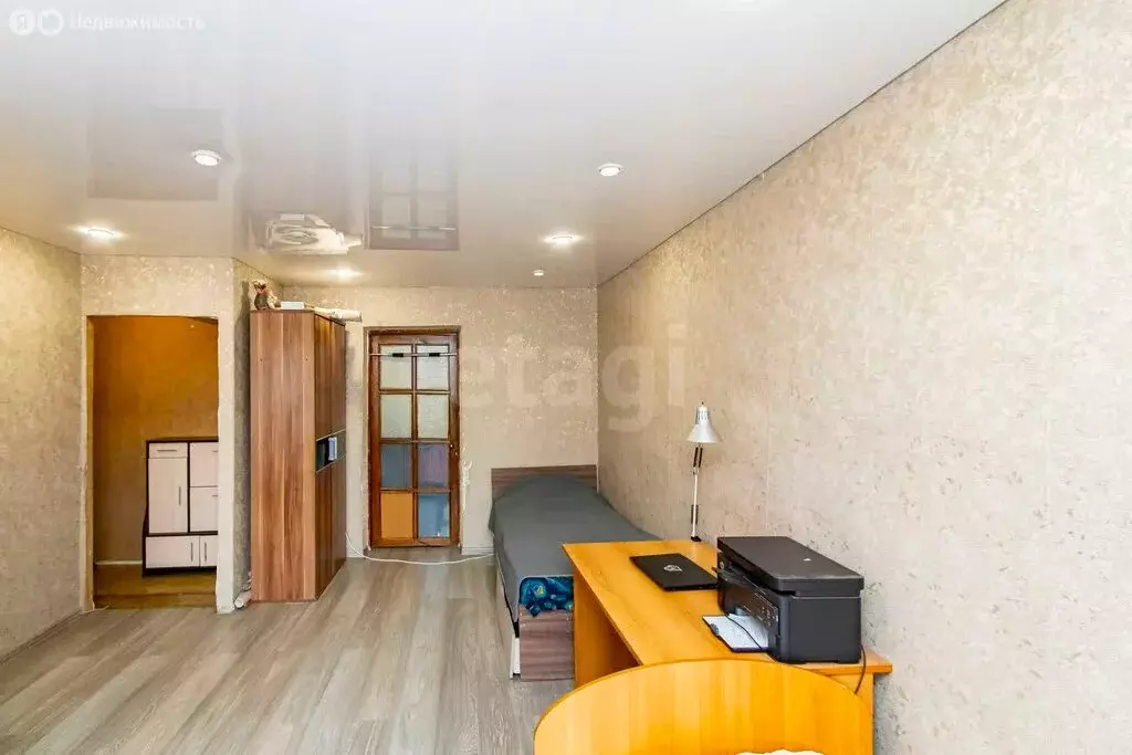 2-комнатная квартира: Тюмень, улица Энергетиков, 52 (41.2 м) - Фото 1