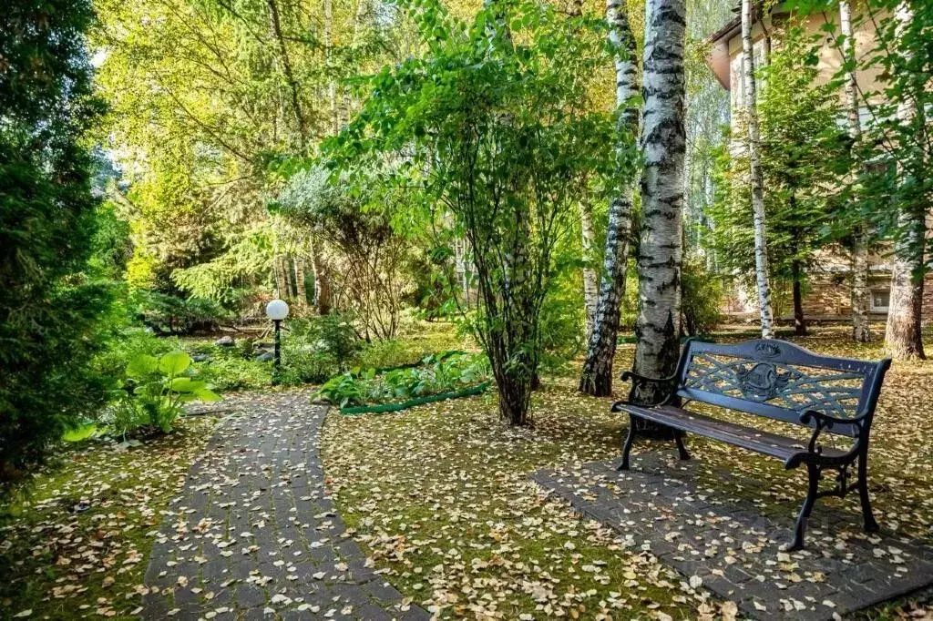 Участок в Московская область, Красногорск городской округ, д. ... - Фото 1