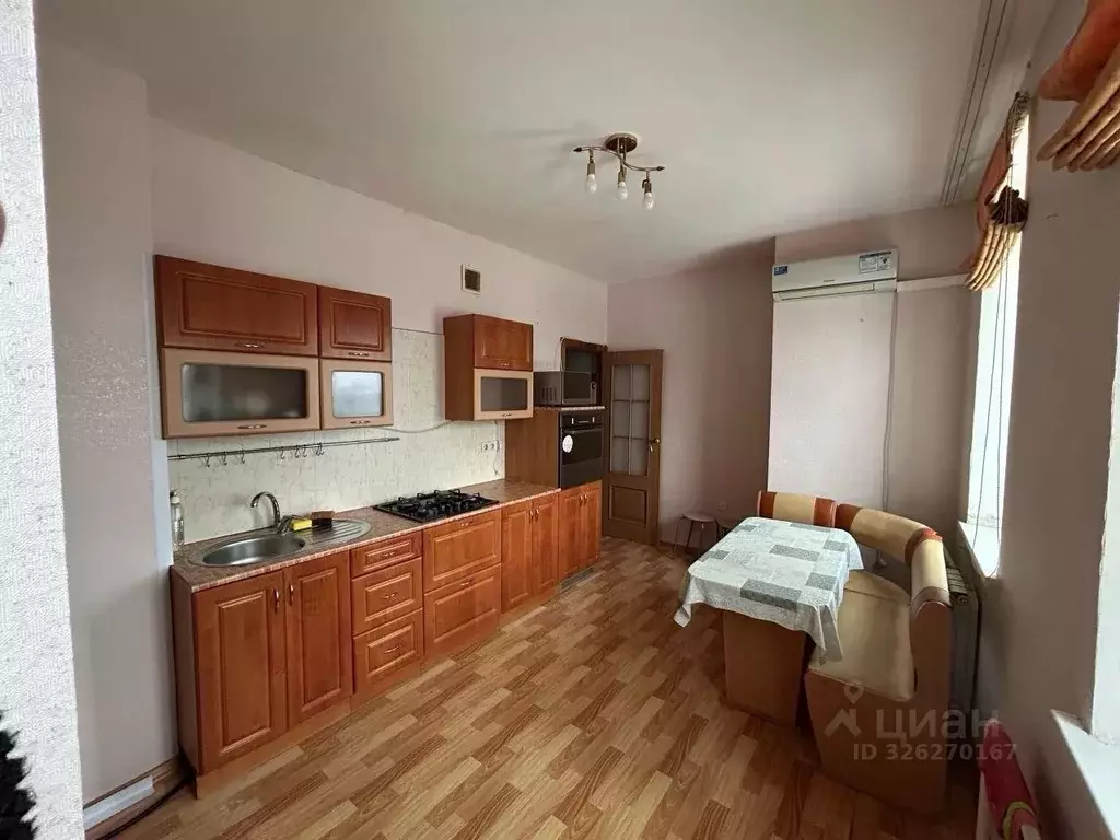 1-к кв. Волгоградская область, Волжский просп. Имени Ленина, 383 (42.0 ... - Фото 1