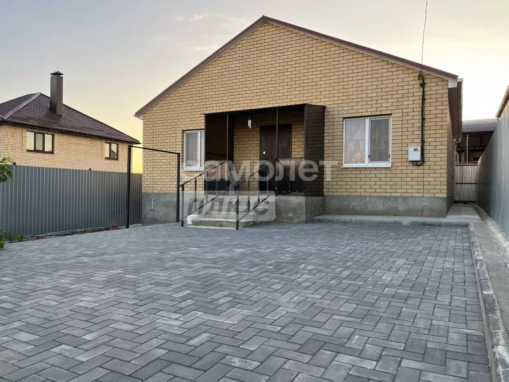 Дом в Калмыкия, Элиста Полынная ул., 28Б (86 м) - Фото 1