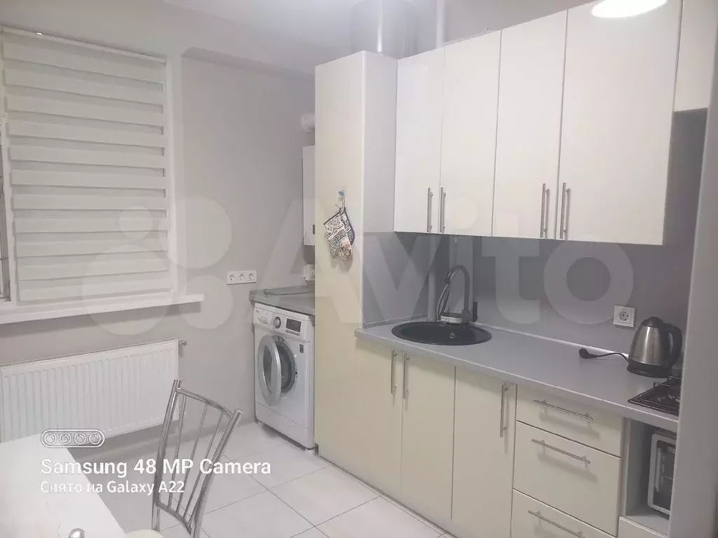 1-к. квартира, 40 м, 4/10 эт. - Фото 0
