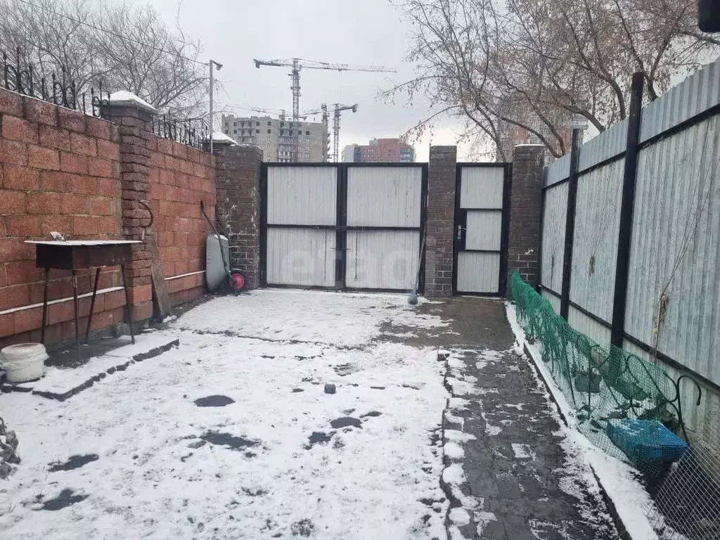 Дом в Красноярский край, Красноярск 7-я Полярная ул., 3 (31 м) - Фото 1