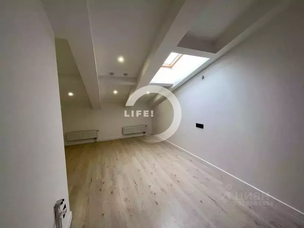 Студия Санкт-Петербург 4-я Васильевского острова линия, 51 (23.1 м) - Фото 2