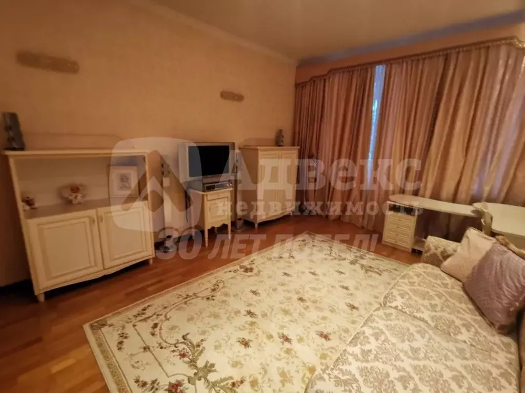 4-к кв. Тюменская область, Тюмень Севастопольская ул., 10к1 (233.0 м) - Фото 1