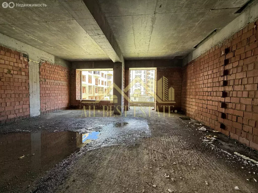 1-комнатная квартира: Владикавказ, улица Билара Кабалоева, 8 (55 м) - Фото 1