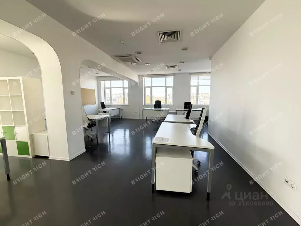 Офис в Санкт-Петербург Лодейнопольская ул., 5 (260 м) - Фото 0