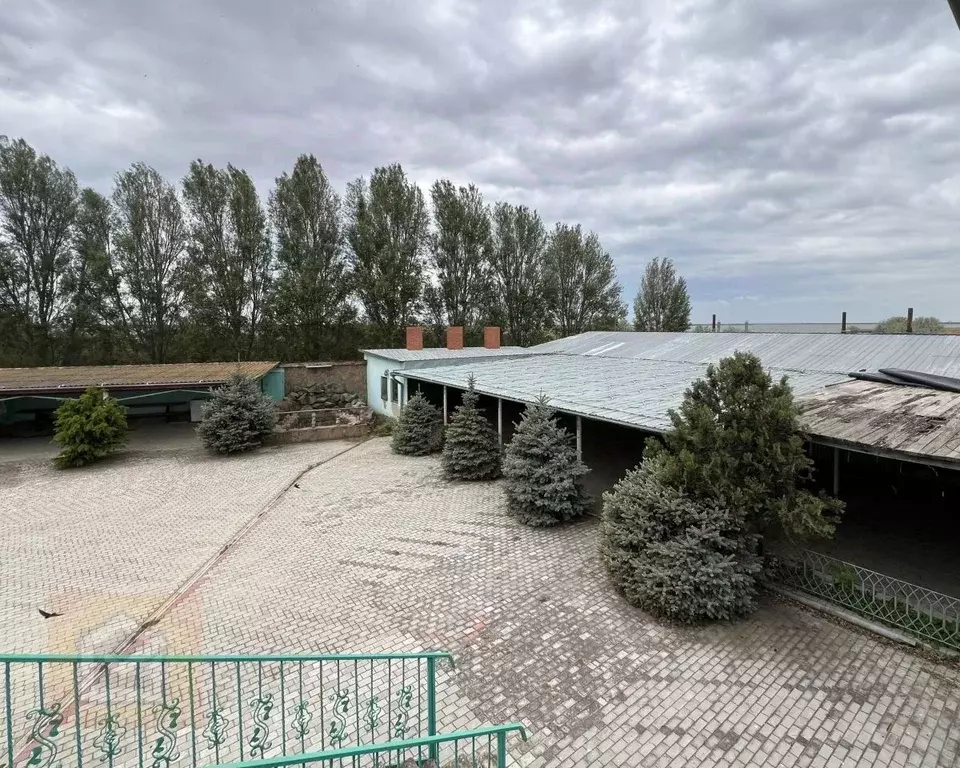 Дом в Крым, Сакский район, Охотниковское с/пос, с. Орлянка  (700 м) - Фото 0