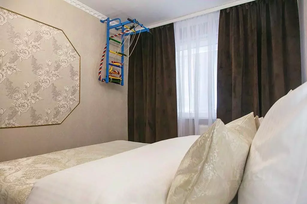 3-к кв. Ямало-Ненецкий АО, Новый Уренгой Ленинградский просп., 12А ... - Фото 1