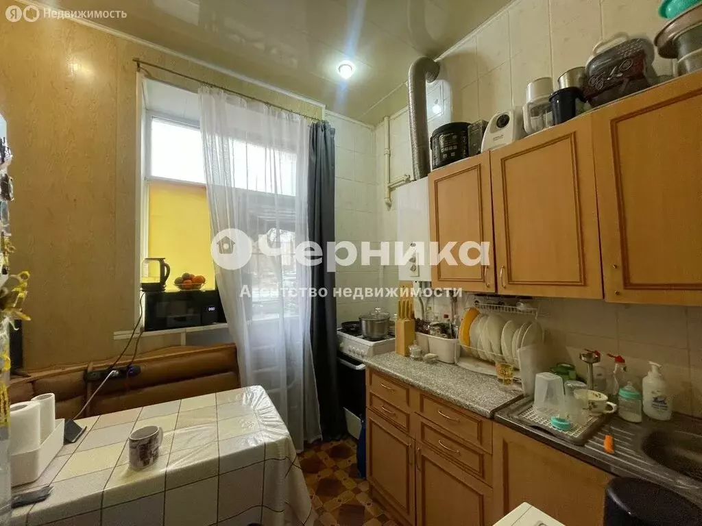 2-комнатная квартира: Каменск-Шахтинский, улица Ворошилова, 4 (51 м) - Фото 1