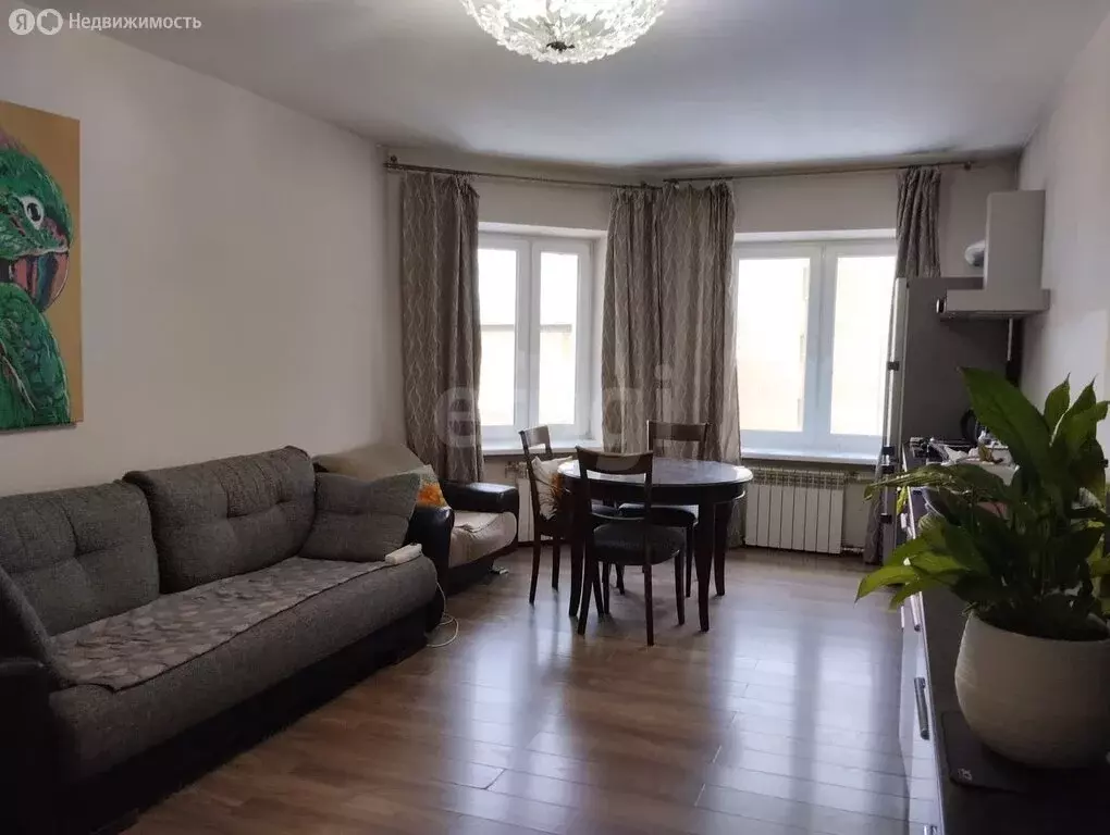 2-комнатная квартира: Улан-Удэ, проспект Строителей, 78 (66 м) - Фото 1