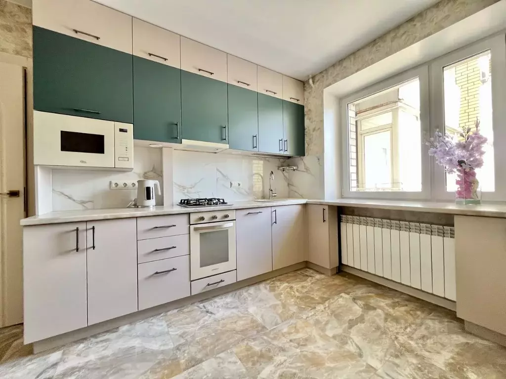 3-к кв. Саратовская область, Саратов ул. Имени И.В. Мичурина, 98/102 ... - Фото 2
