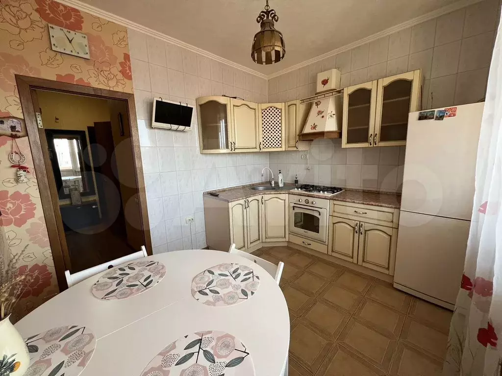1-к. квартира, 45 м, 6/10 эт. - Фото 0