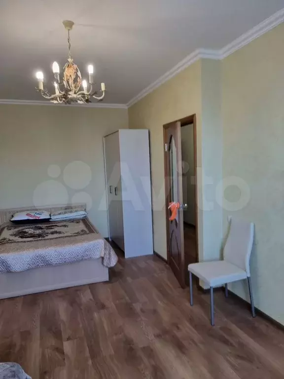 1-к. квартира, 40 м, 4/10 эт. - Фото 1