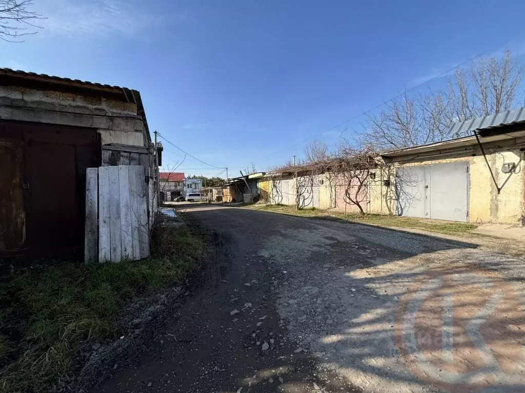 Гараж в Крым, Симферополь ул. Миллера, 70 (21 м) - Фото 0