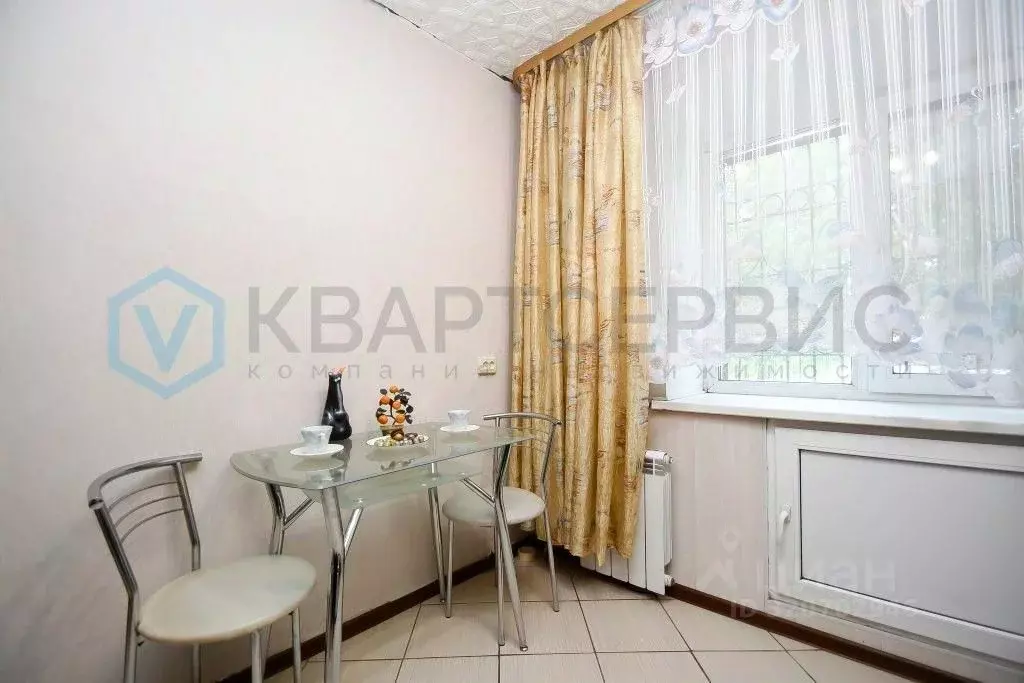 3-к кв. Омская область, Омск Городок Нефтяников мкр, ул. Энтузиастов, ... - Фото 2