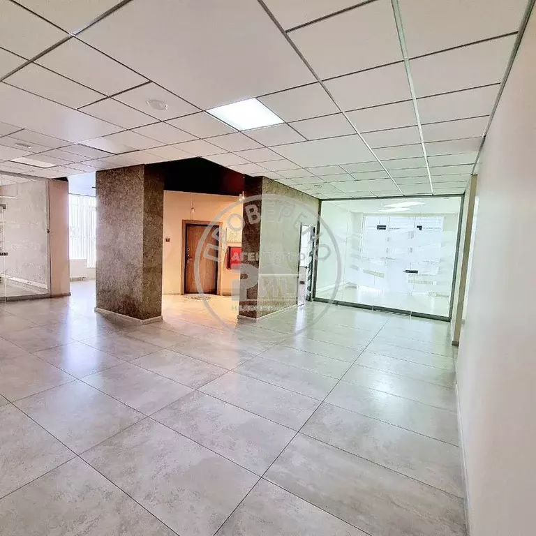 сдается в аренду. 318 кв.м - Фото 0