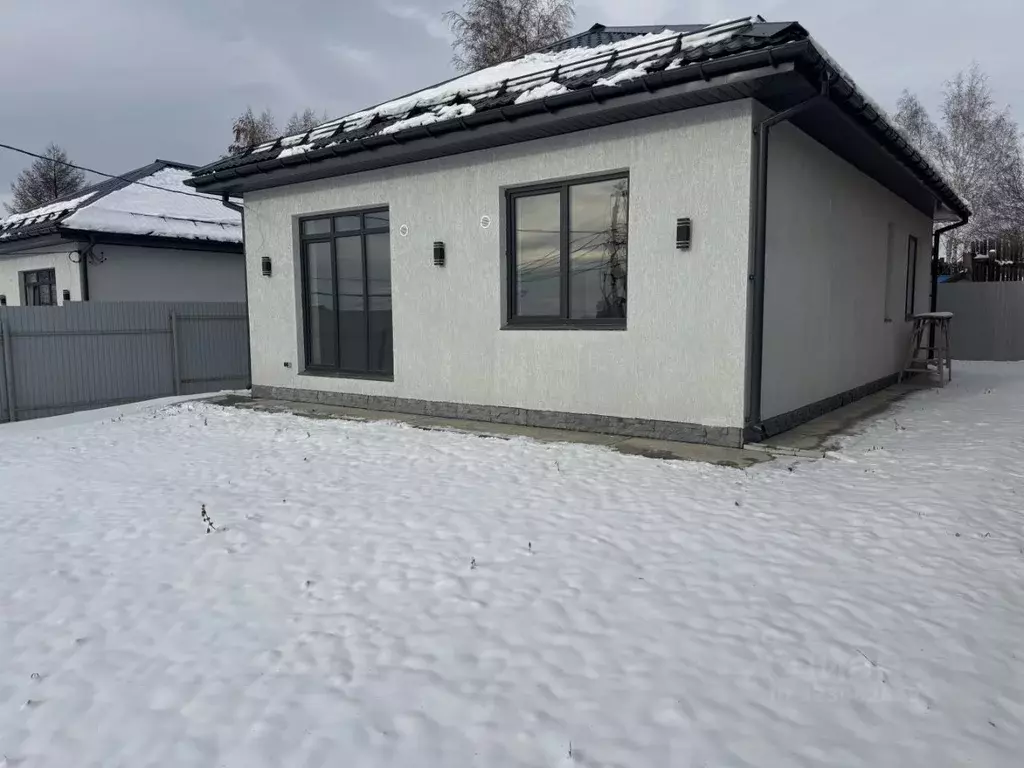 Дом в Иркутская область, Иркутск Хомутовская ул. (100 м) - Фото 0