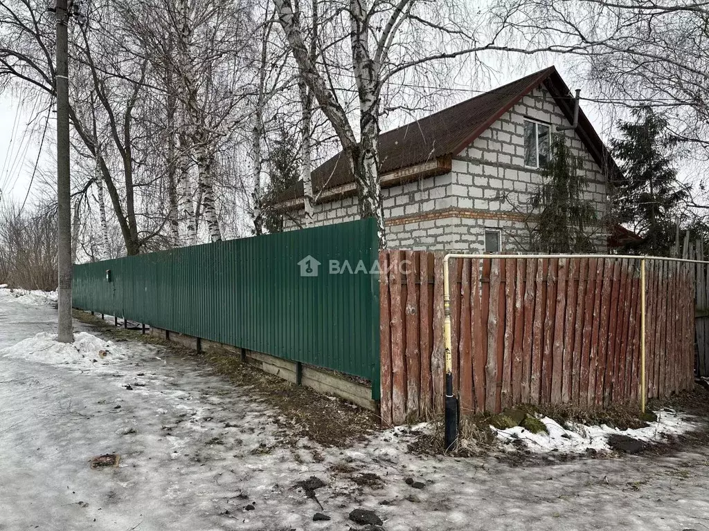 Дом в Пензенская область, Бессоновский район, с. Ухтинка Южная ул., ... - Фото 0