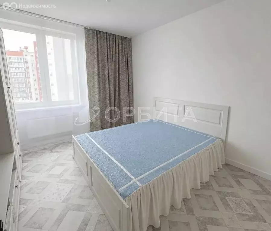 3-комнатная квартира: Тюмень, улица Николая Никитина, 2 (69.5 м) - Фото 1