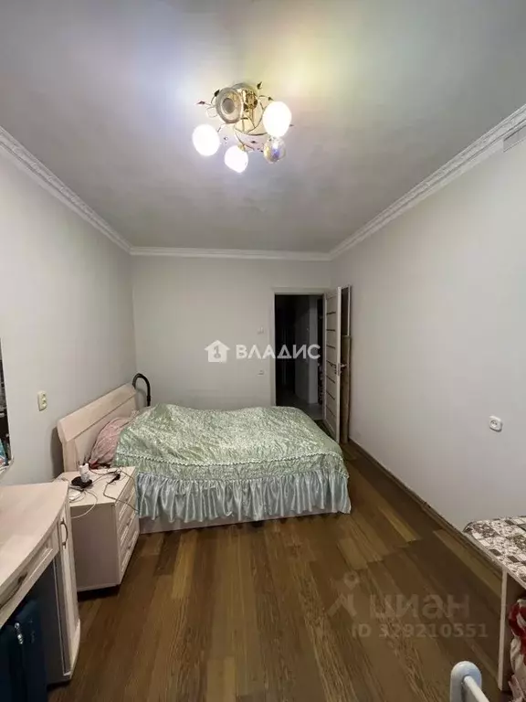3-к кв. Бурятия, Улан-Удэ просп. Строителей, 14 (65.0 м) - Фото 1