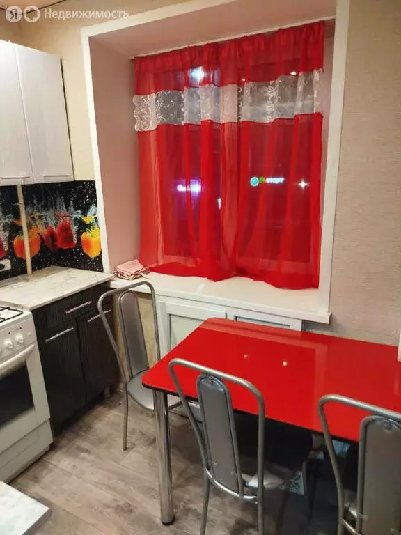 3-комнатная квартира: Кунгур, улица Коммуны, 24 (56.7 м) - Фото 2