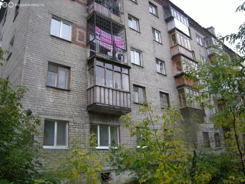 Квартира-студия: Екатеринбург, набережная Рабочей Молодёжи, 50 (54 м) - Фото 0