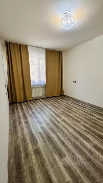 Комната Нижегородская область, Нижний Новгород ул. Страж Революции, 21 ... - Фото 1