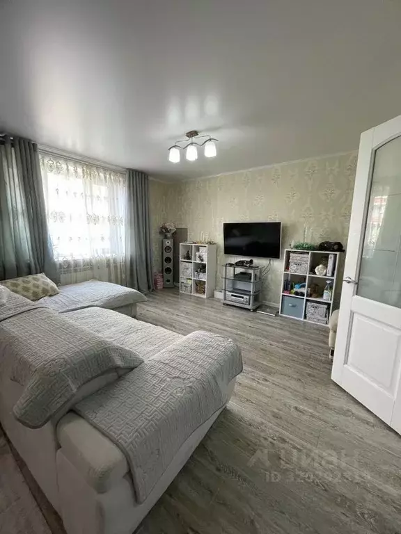 5-к кв. Астраханская область, Астрахань Васильковая ул., 21 (123.0 м) - Фото 1