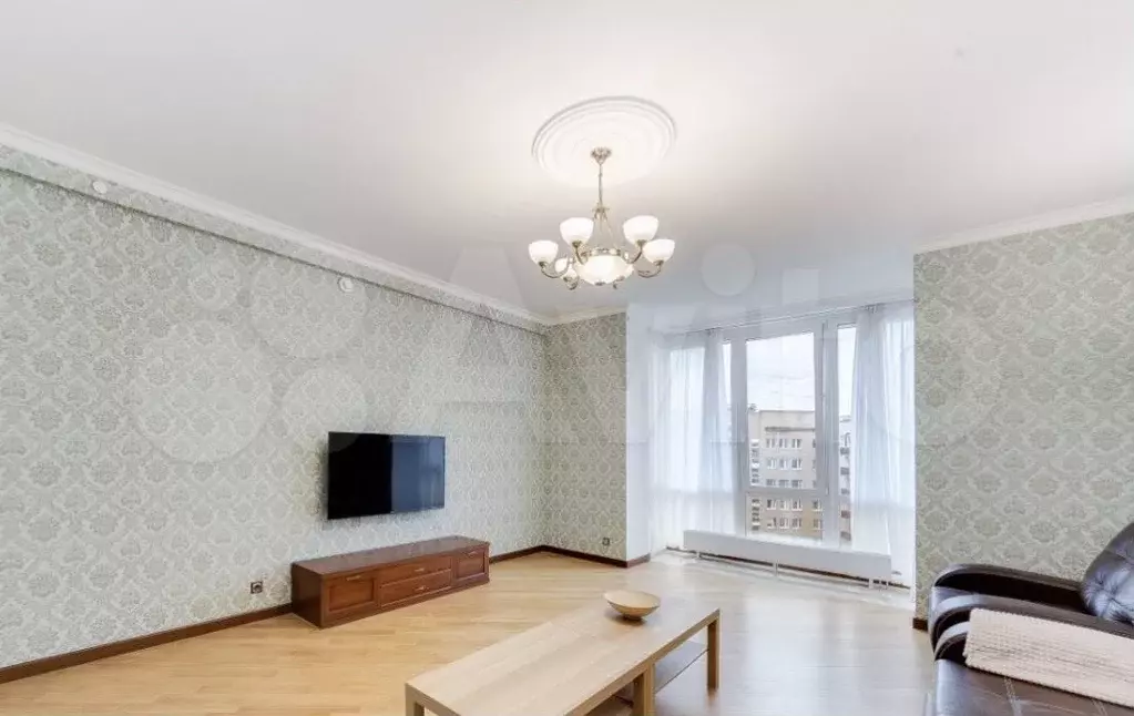 3-к. квартира, 140 м, 5/28 эт. - Фото 1