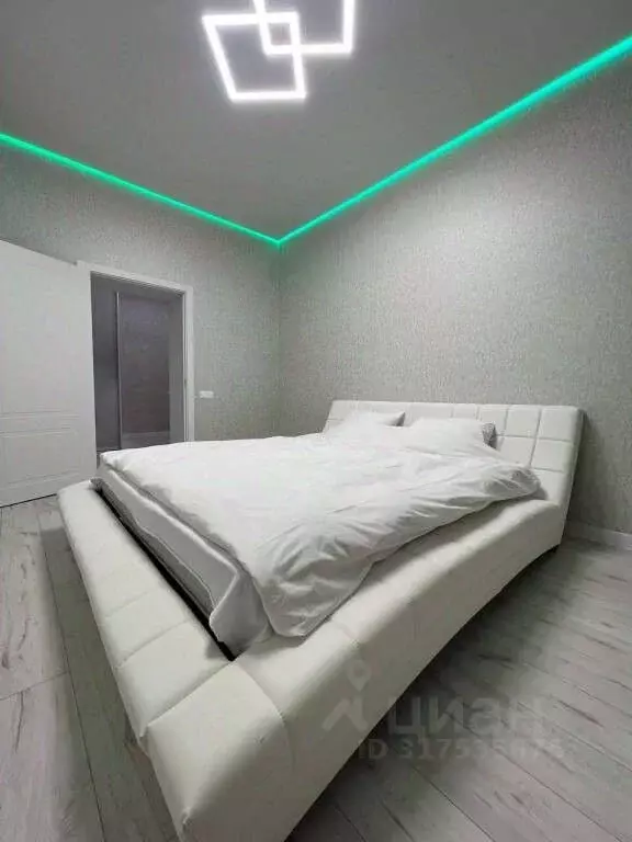 1-к кв. Татарстан, Казань ул. Чехова, 53 (76.0 м) - Фото 0