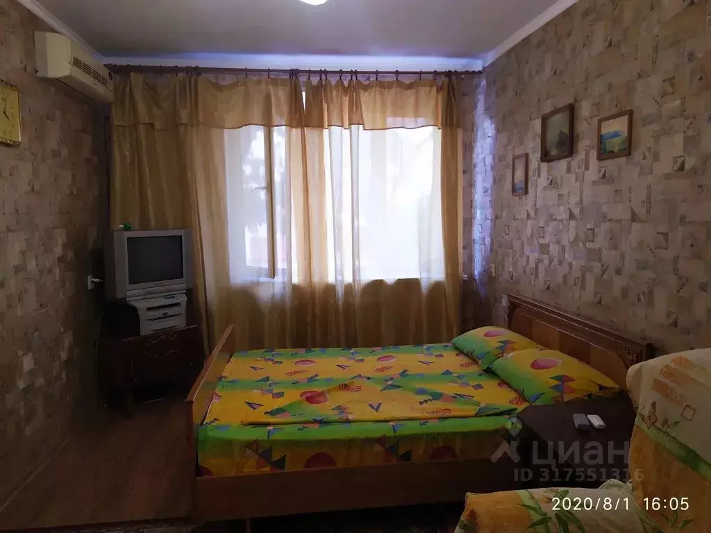 1-к кв. Крым, Феодосия ул. Земская, 16 (40.0 м) - Фото 1
