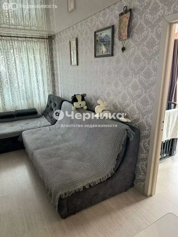 3-комнатная квартира: Шахты, улица Ворошилова, 37 (50 м) - Фото 1