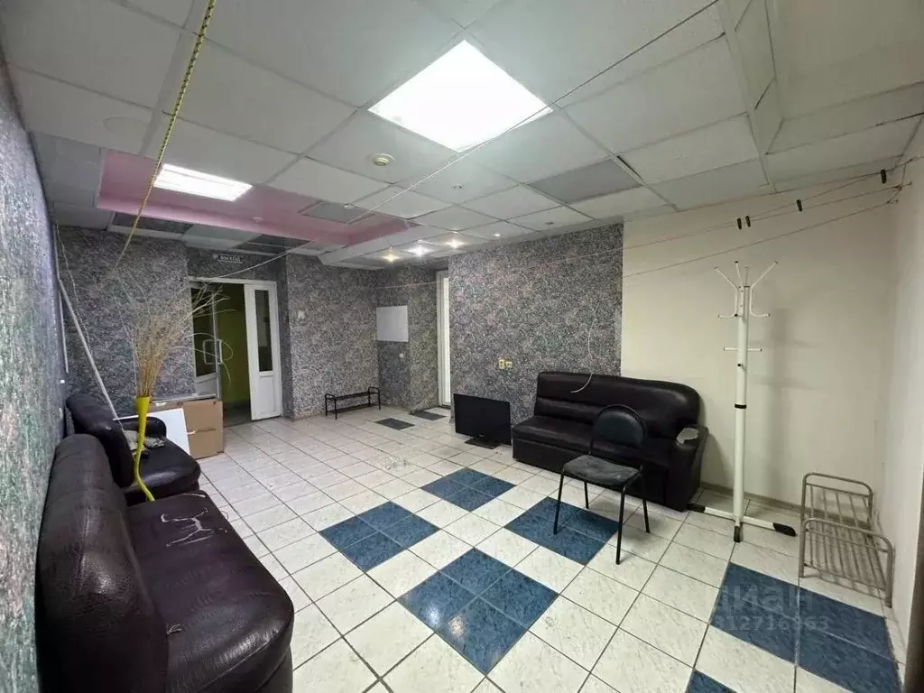 Помещение свободного назначения в Татарстан, Набережные Челны бул. ... - Фото 1