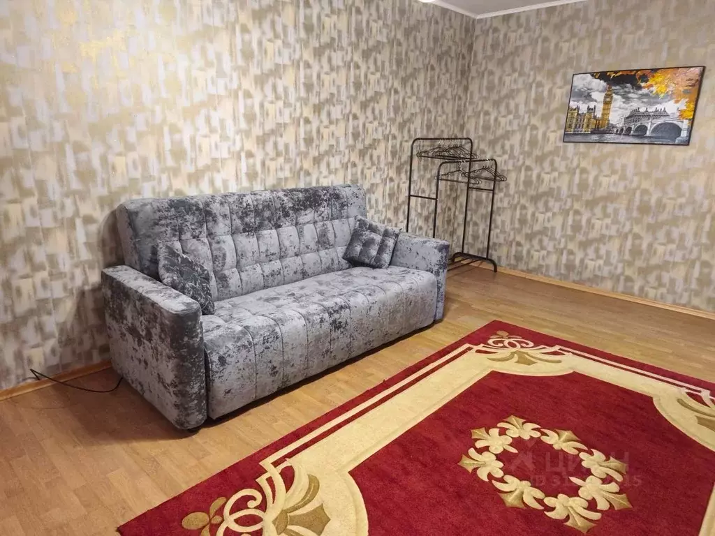 2-к кв. Омская область, Омск Кемеровская ул., 17 (53.0 м) - Фото 0