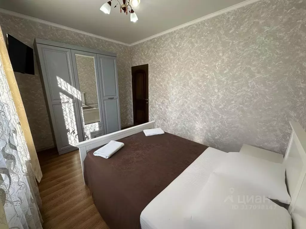 2-к кв. Краснодарский край, Сочи ул. Ленина, 102 (40.0 м) - Фото 1