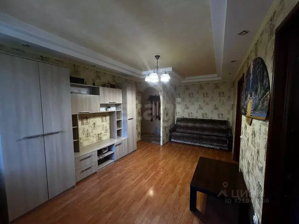 3-к кв. Ленинградская область, Кириши просп. Ленина, 17Б (49.2 м) - Фото 1