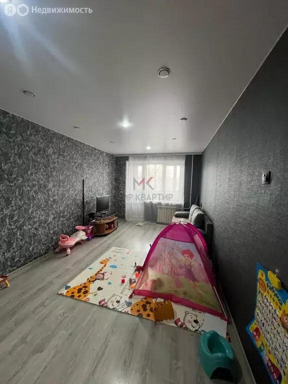 2-комнатная квартира: Черногорск, улица Калинина, 25 (44 м) - Фото 1