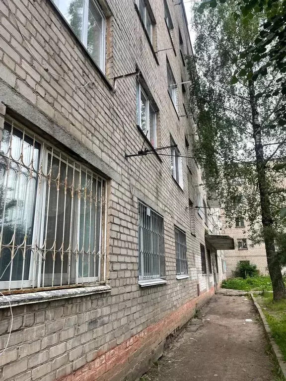 Комната 13,5 м в 1-к., 1/5 эт. - Фото 0