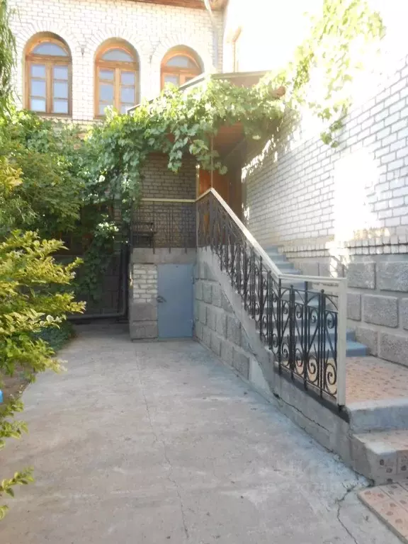 Коттедж в Астраханская область, Астрахань ул. 1-я Прохладненская (500 ... - Фото 2