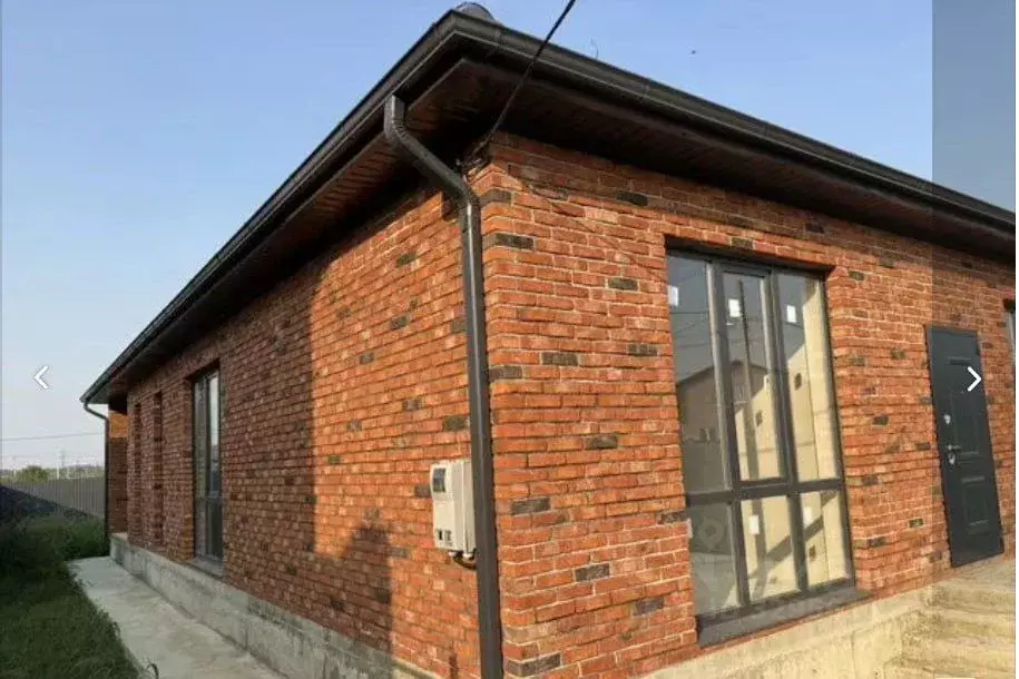 Дом в Адыгея, Тахтамукайский район, Старобжегокай аул ул. Королева ... - Фото 1